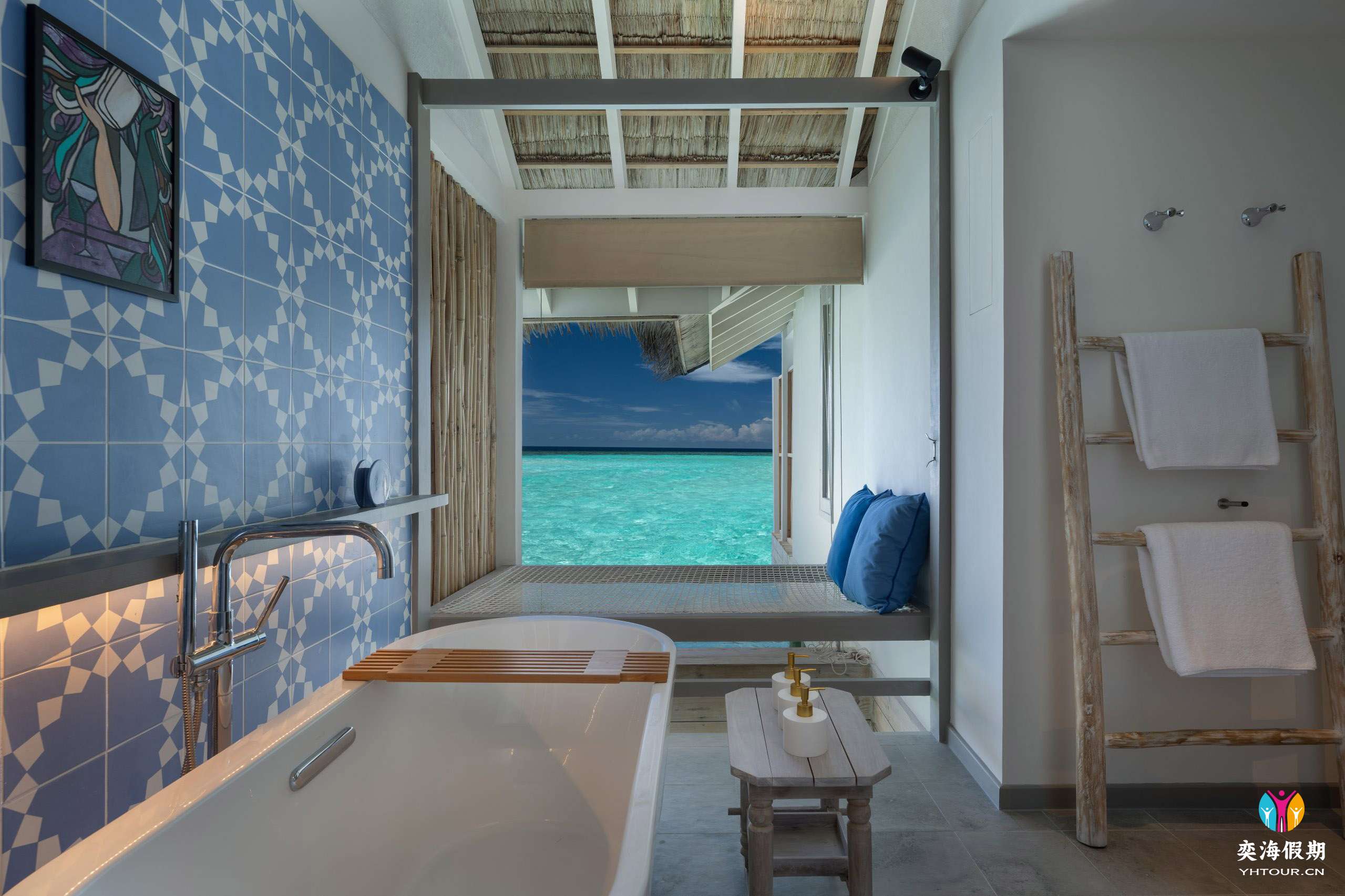 Lagoon Pool Villa2.jpg