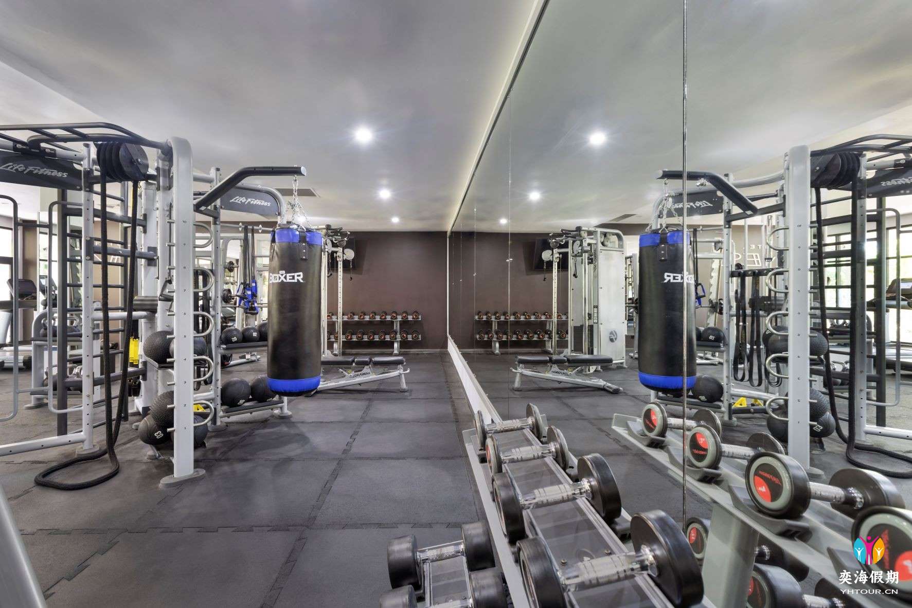 FITNESS CENTER.jpg