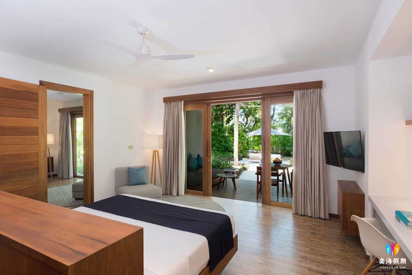 Sunset Beach Suite2.jpg