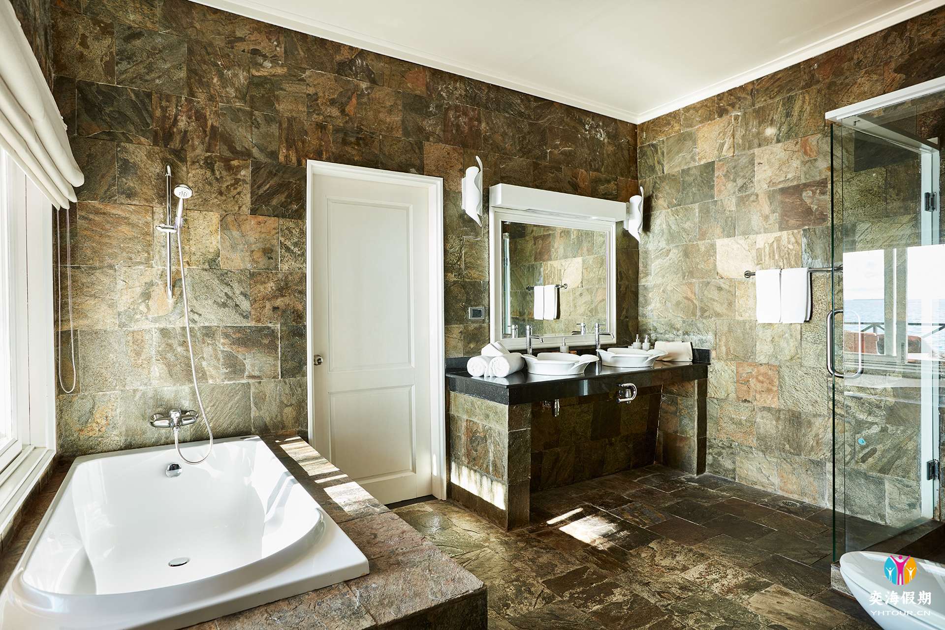 Vilu_Reef_Sunset _reef_Villa_0170.jpg
