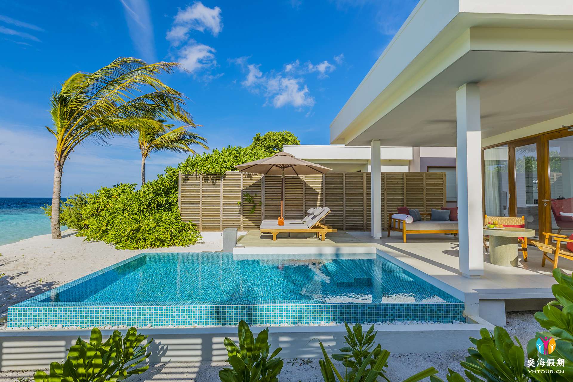 Beach Villa with Pool (2).jpg