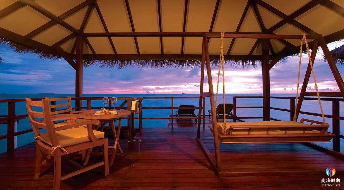 Water Villa (3).jpg