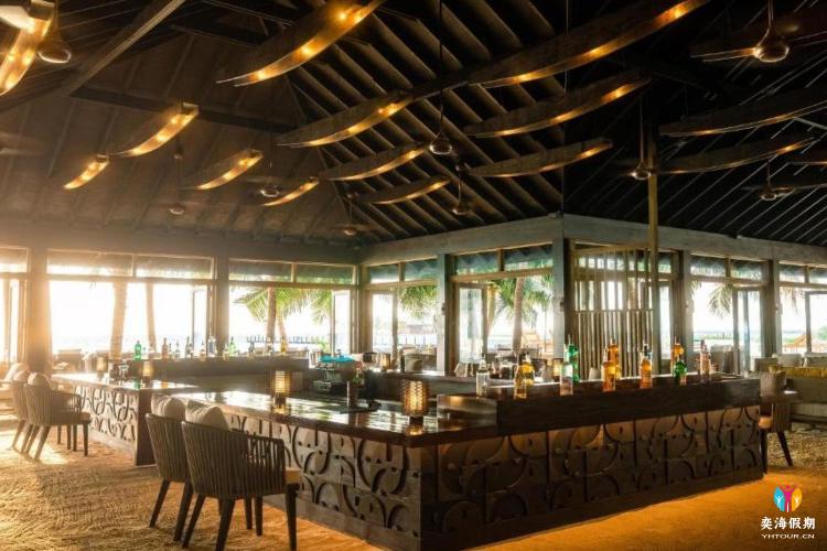 Jawakara.Island8.restaurant-wpcf_900x500.jpg
