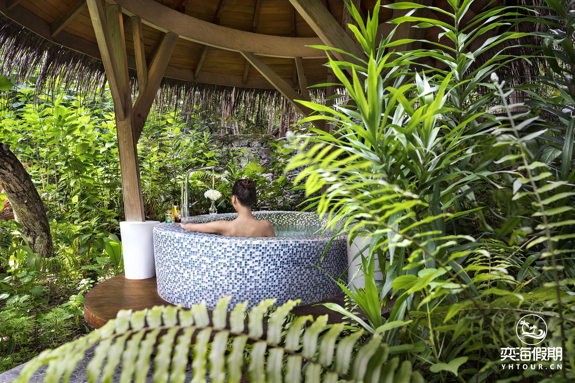 Spa_Drift_Garden_Jacuzzi_Niyama_Private_Islands_Maldives.jpg