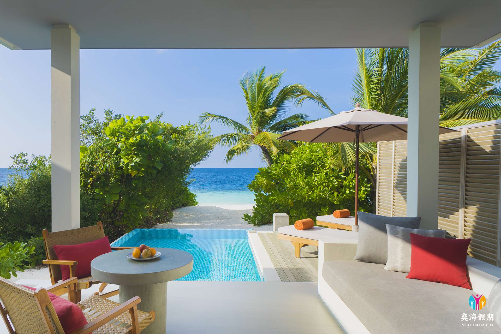 Beach Villa with Pool (1).jpg
