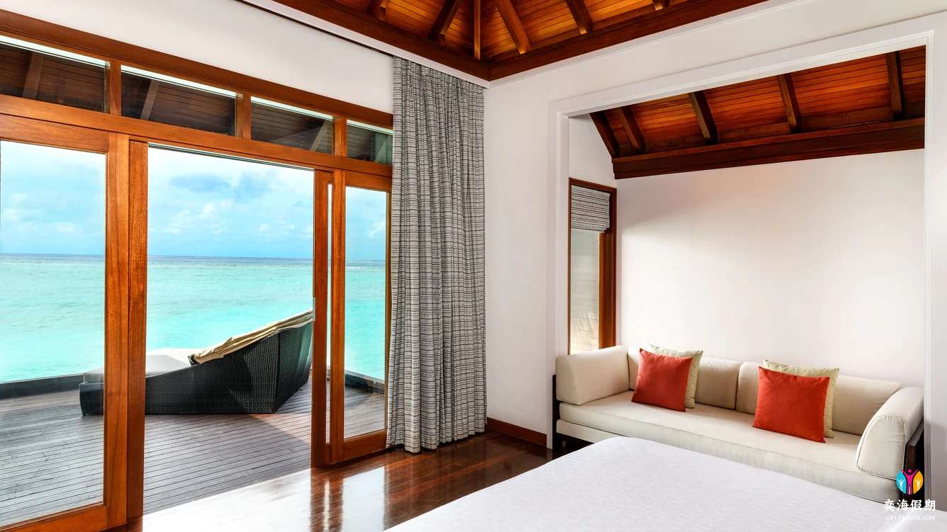 WATER BUNGALOW6.jpg