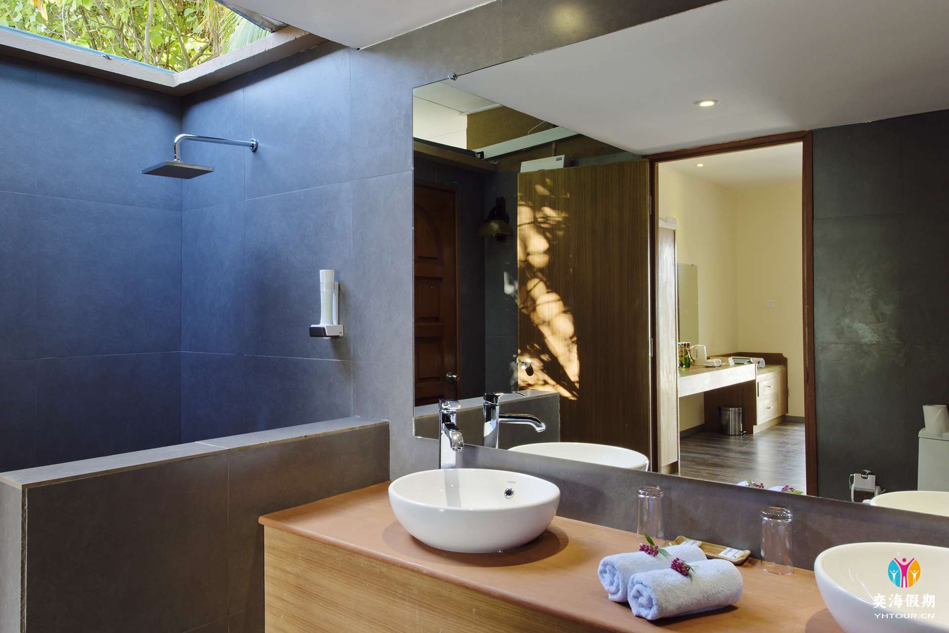 Open Air Bathroom(2).jpg