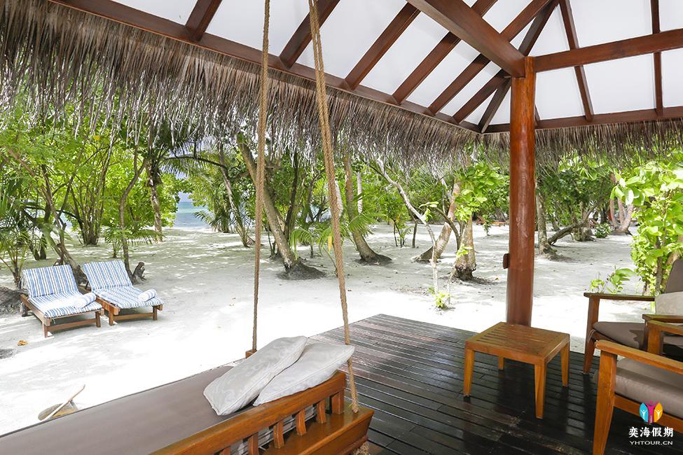 Beach-Villa-Veranda-3.jpg