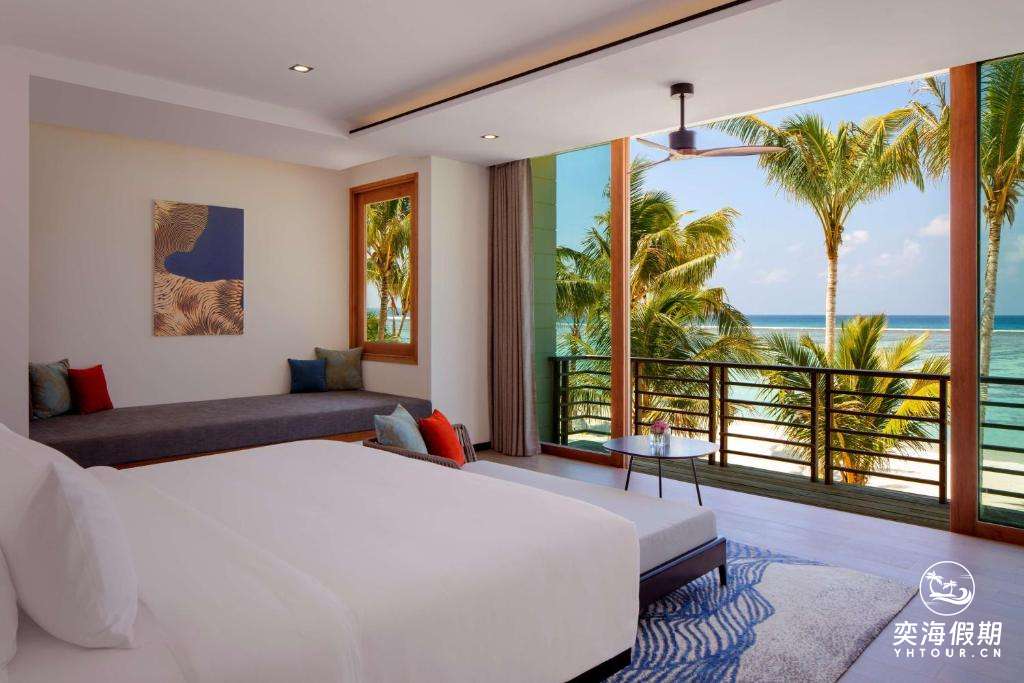 2 Bedroom Family Beach Villa with Private Pool (4).jpg