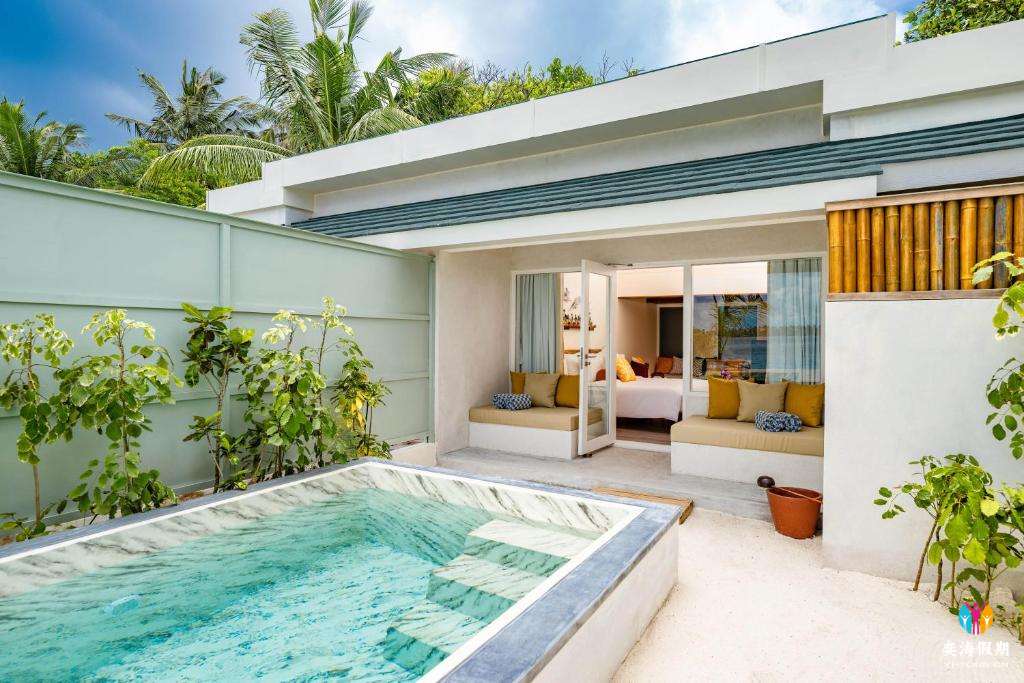 Family Villa with Pool.jpg