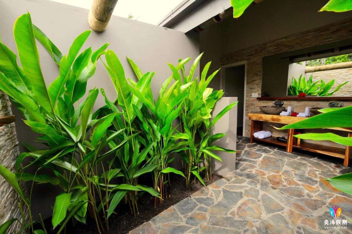 Cove Villa.webp (2).jpg