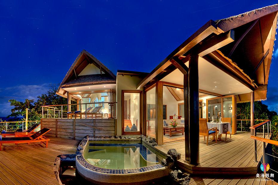 Sunset Plunge Pool Villas (1).jpg