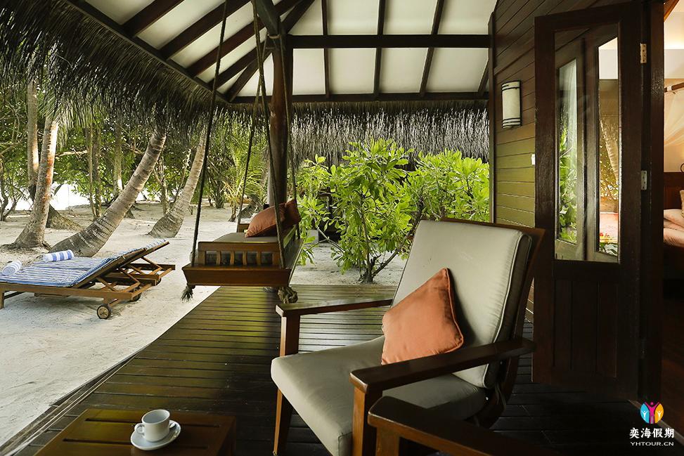 Beach-Villa-Deck.jpg