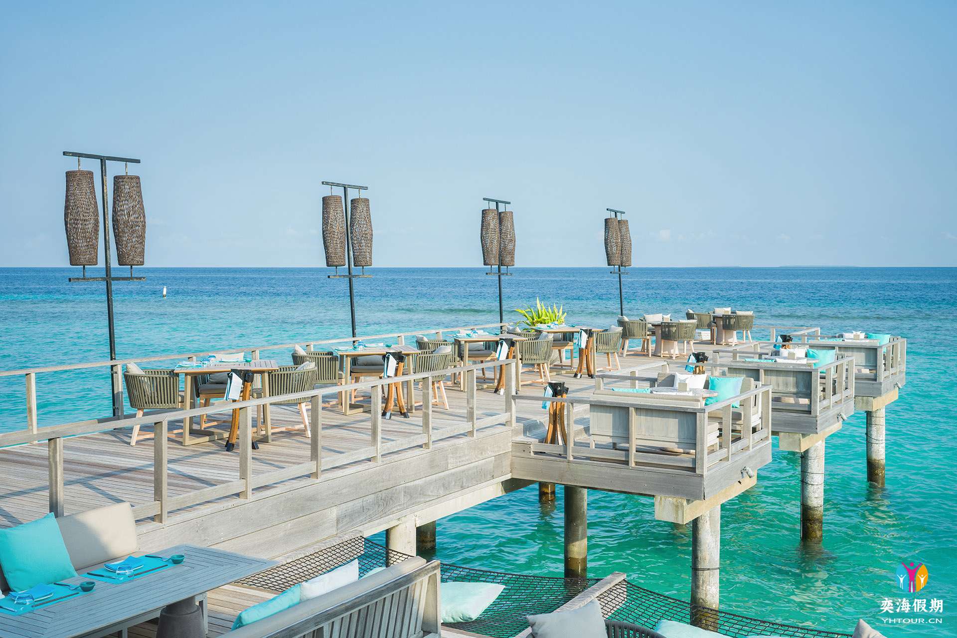 Lagoon Bar side wing.jpg