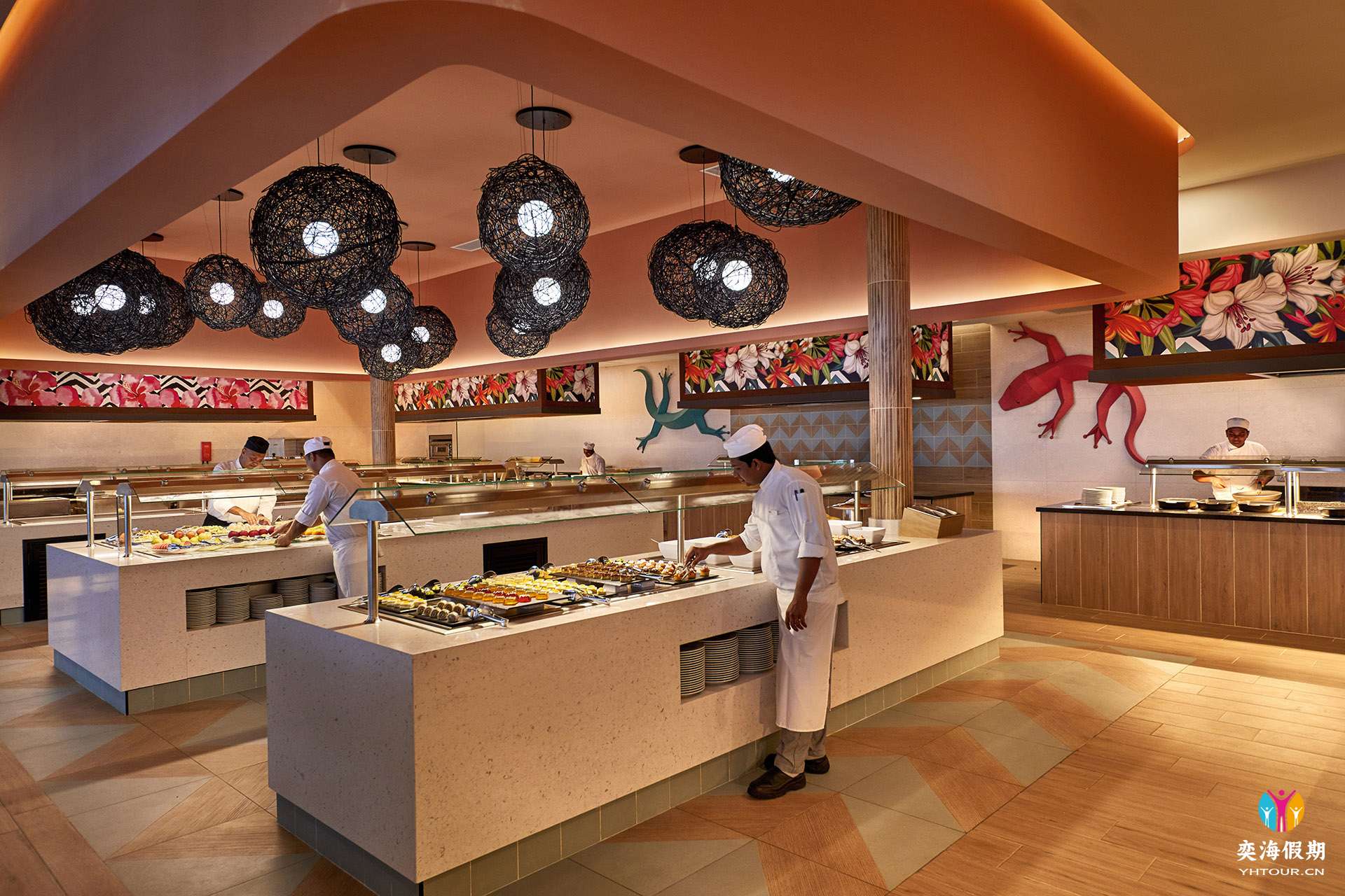 ATO_19_081 - Main restaurant.jpg