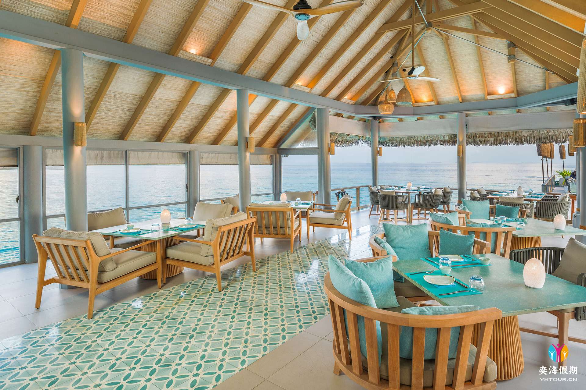 Lagoon Bar Indoor Dining Area.jpg