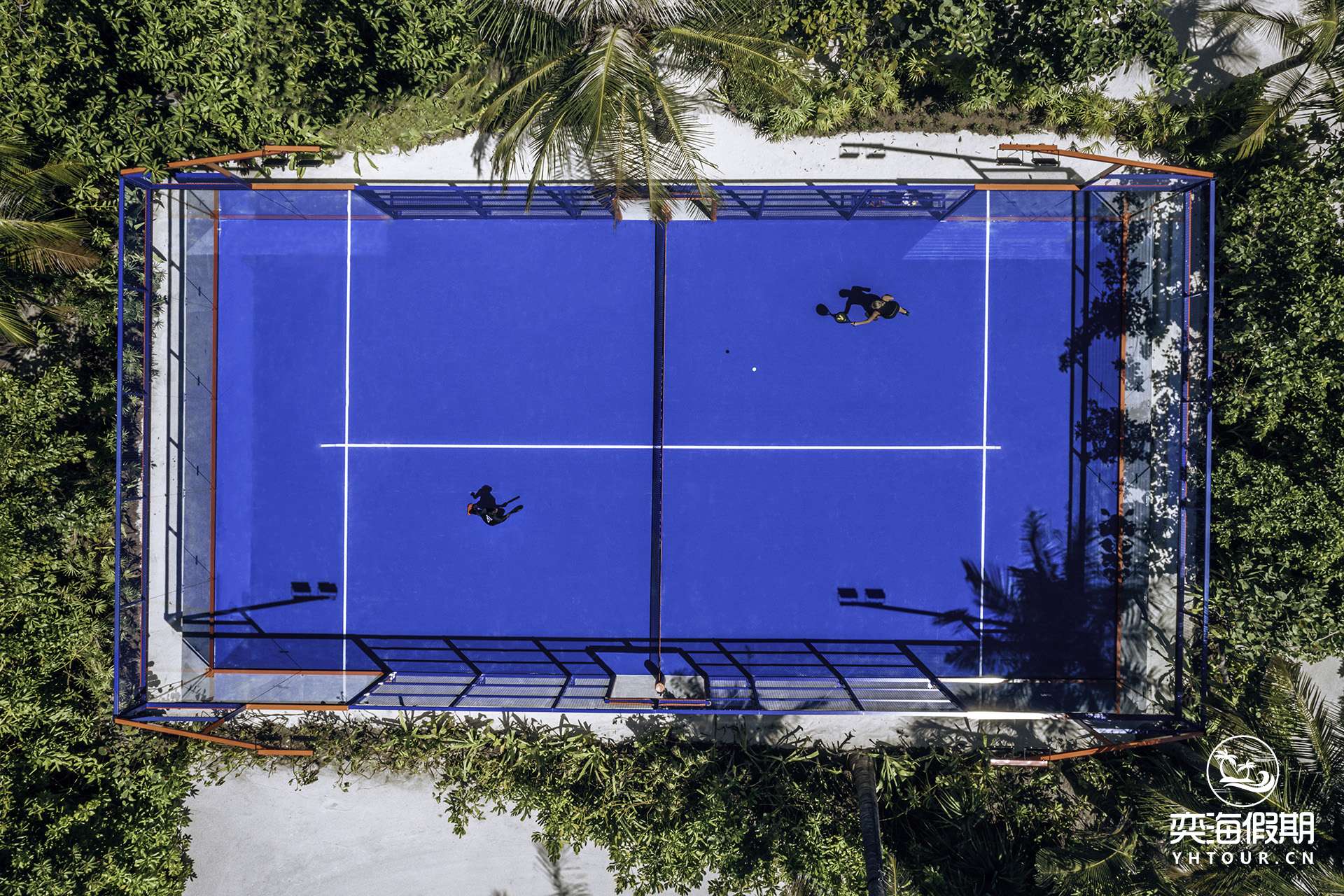 Waldorf Astoria Maldives_Padel Court Aerial Top Down View2.jpg