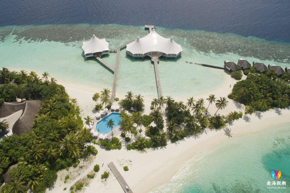 Safari Island maldives5.jpg