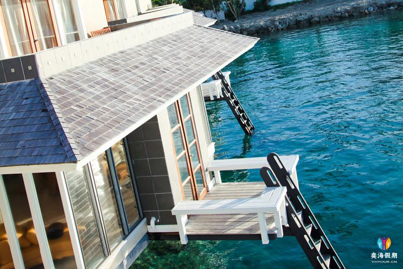 Edgewater Villas.jpg