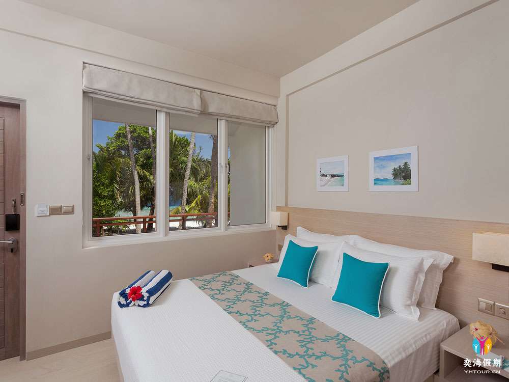Superior Room (2).jpg