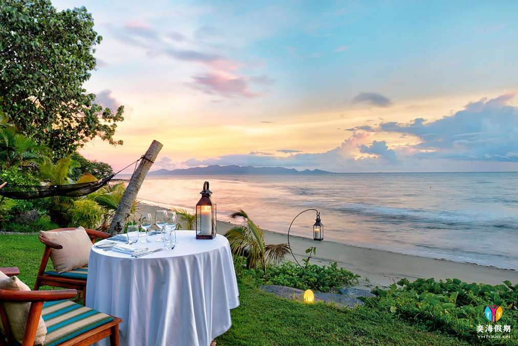 DESTINATION DINING.jpg