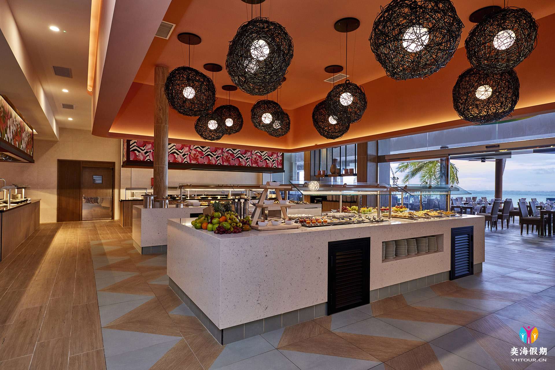 ATO_19_080 - Main restaurant.jpg