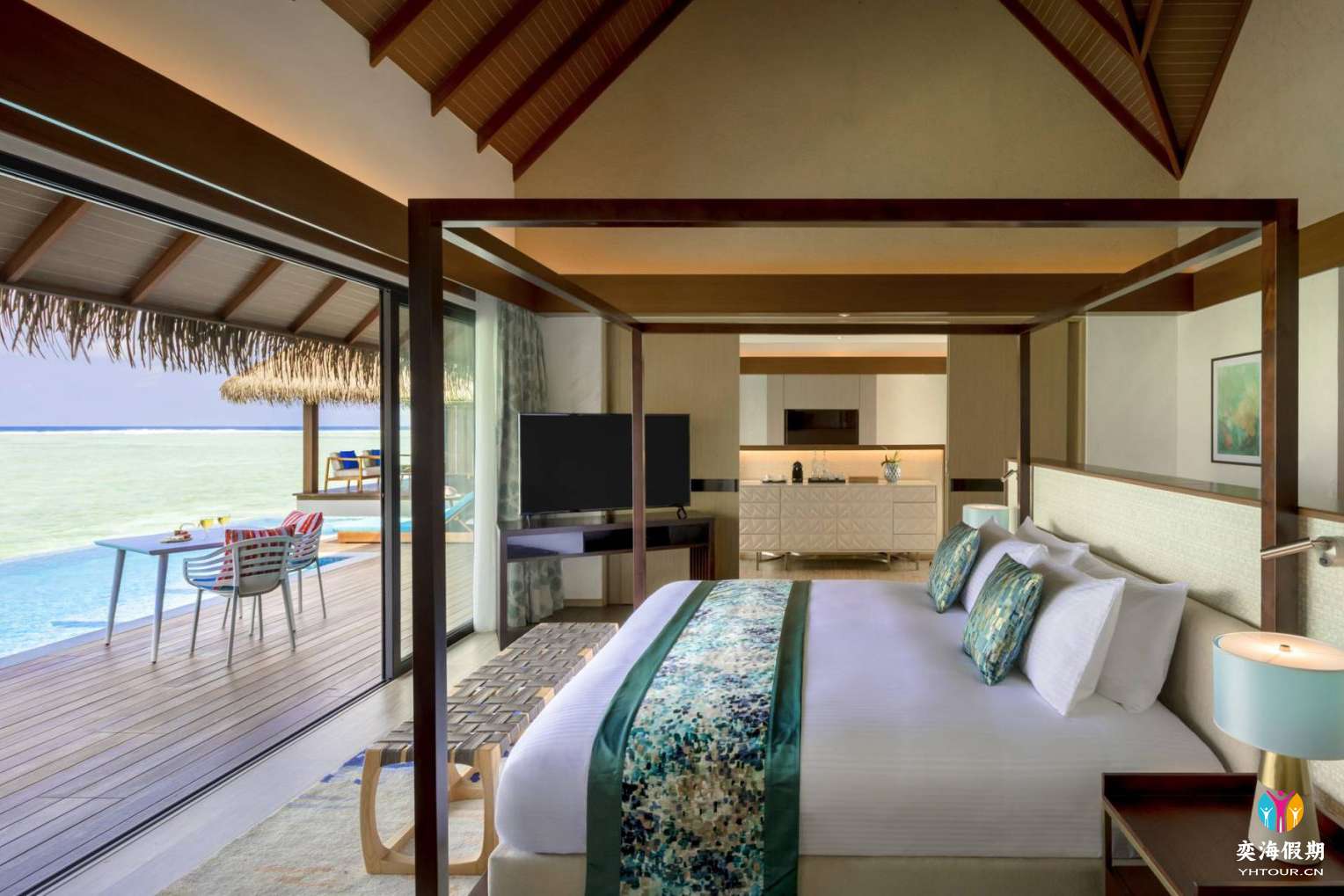 OCEAN POOL SUITE3.jpg