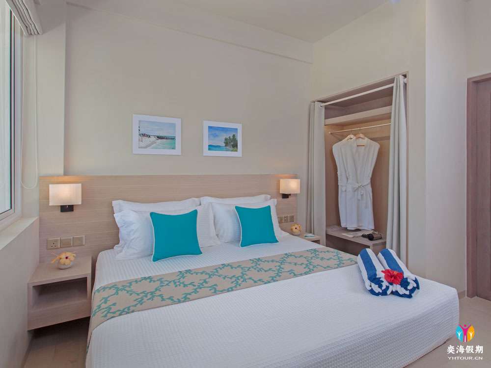 Superior Room (1).jpg