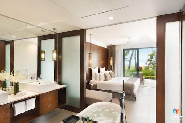 Beachfront Room.jpg