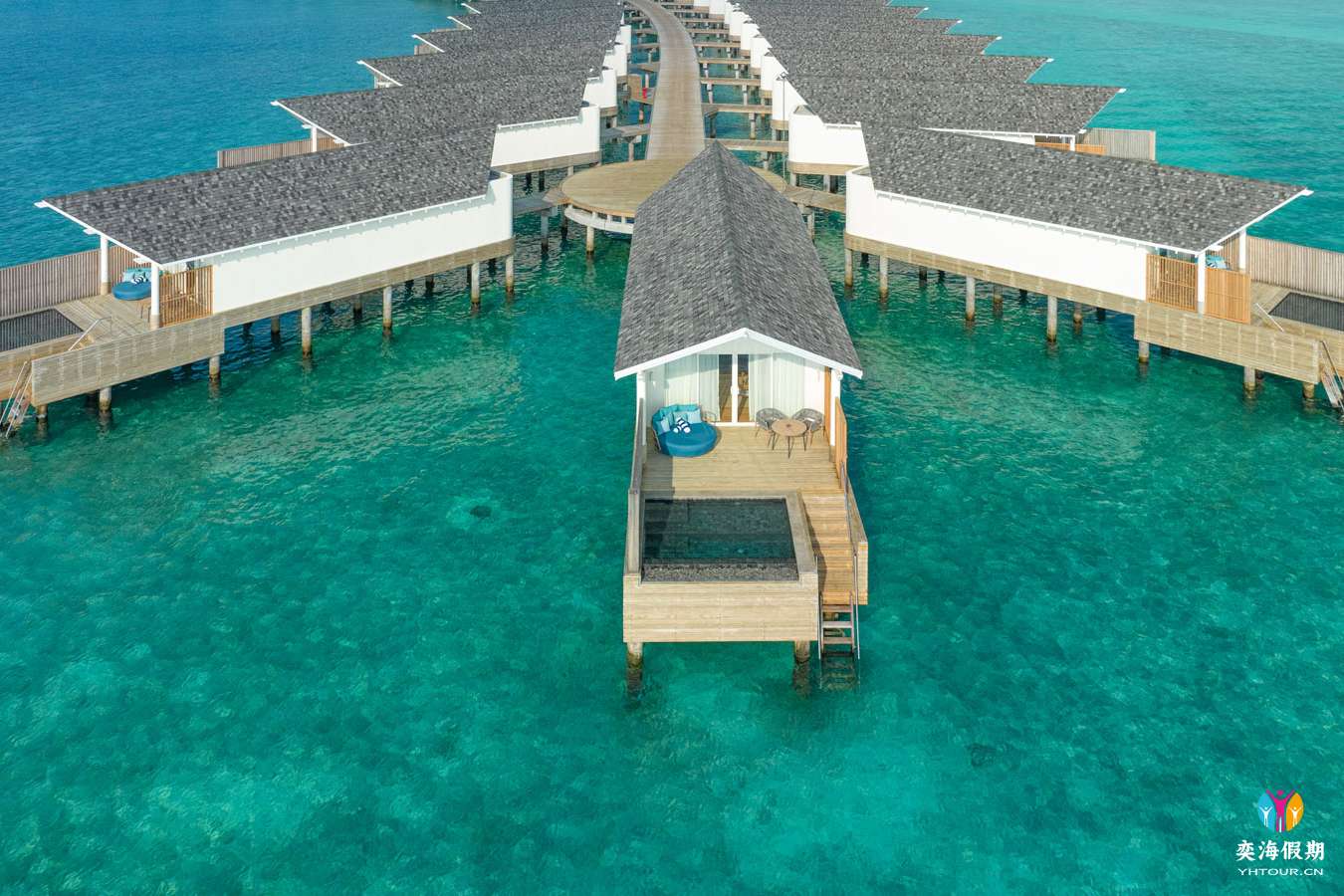 deluxe-ocean-pool-villa_aerial-view-2.jpg