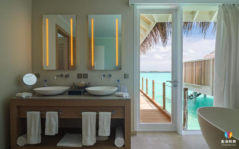 Water Villas (2).jpg