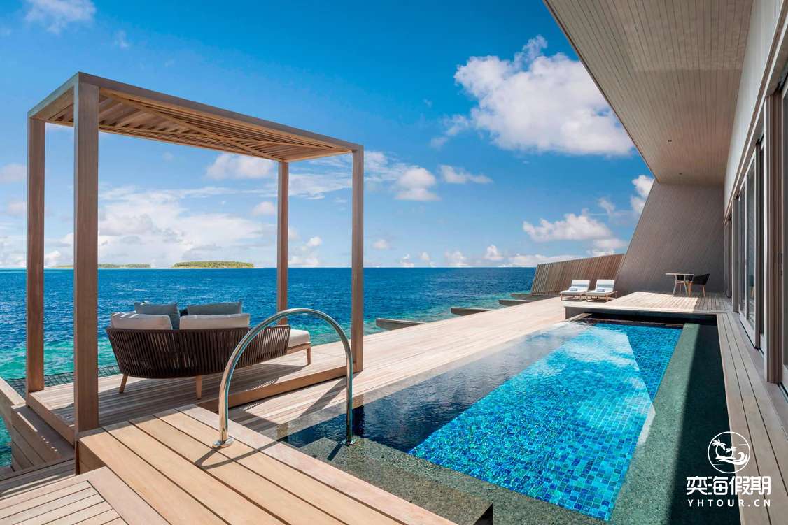 Lagoon Overwater St. Regis Suite with Pool (1).webp (3).jpg