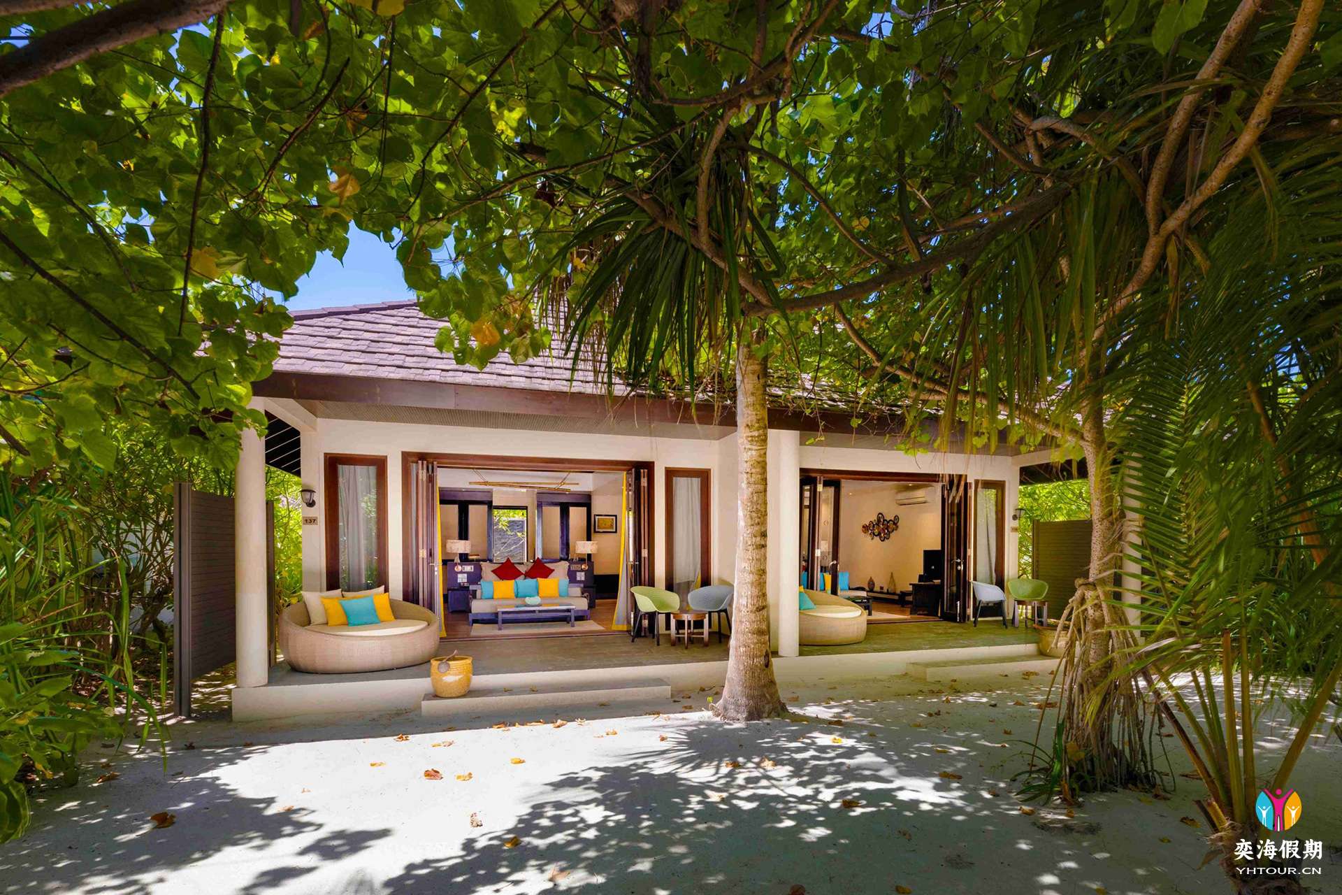 2 Bedroom Sunset Family Beach Villa3.jpg