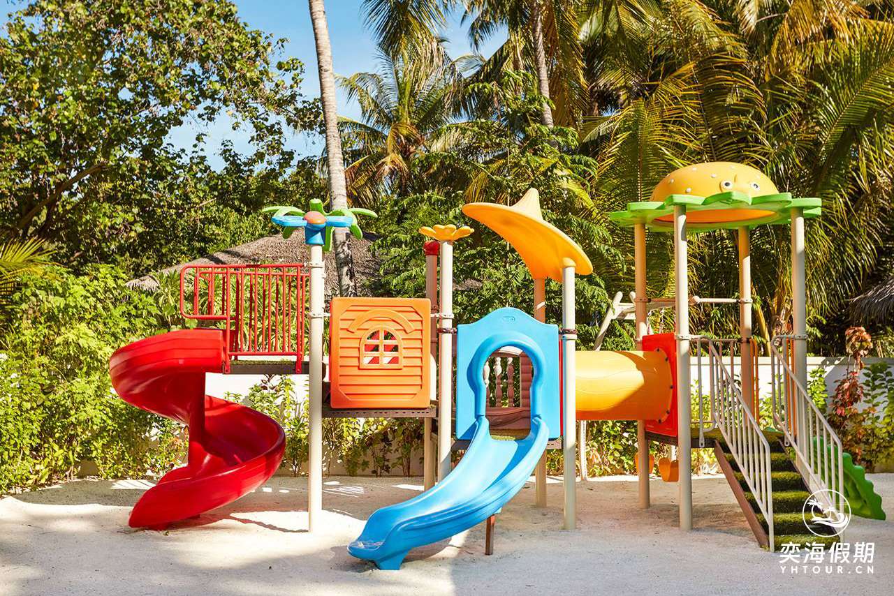 olhuveli_kidsclub_0018.jpg
