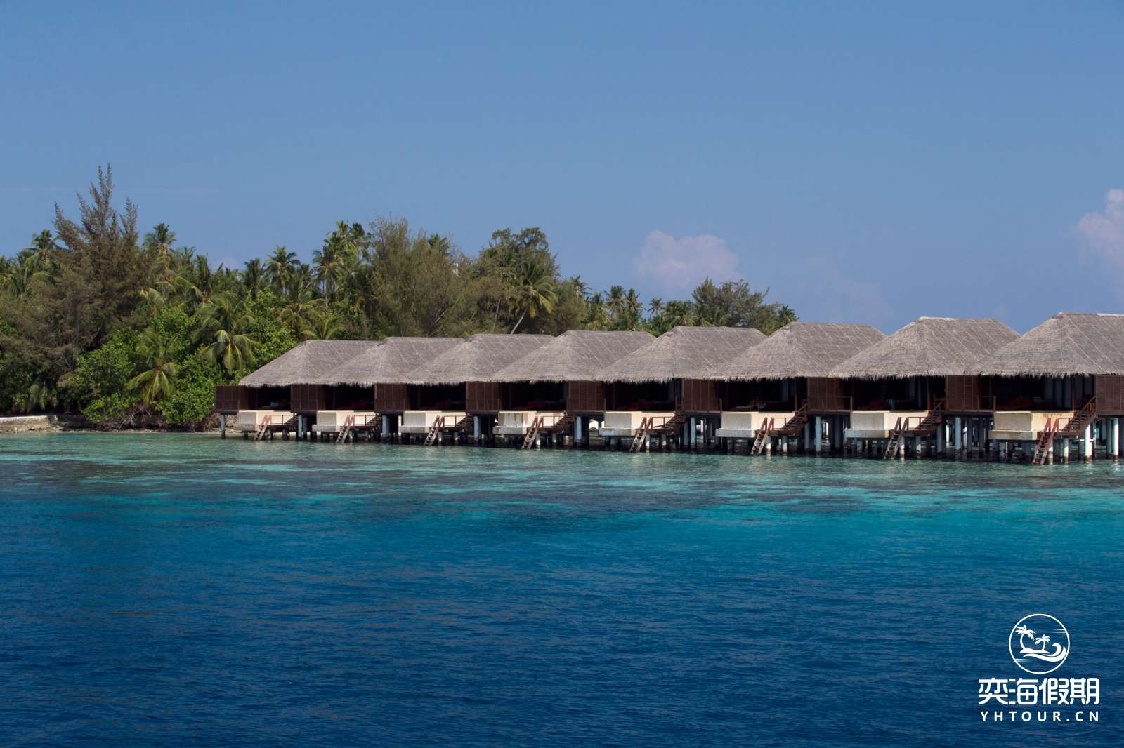 hithi_water_villa4511__large.jpg
