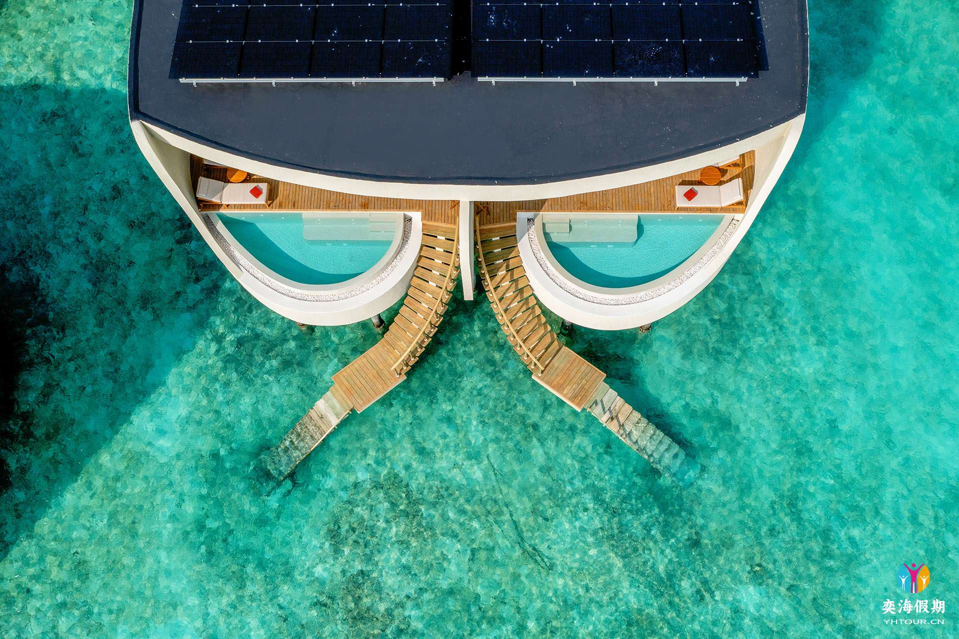 One-Bedroom Overwater Pool Villa2.jpg