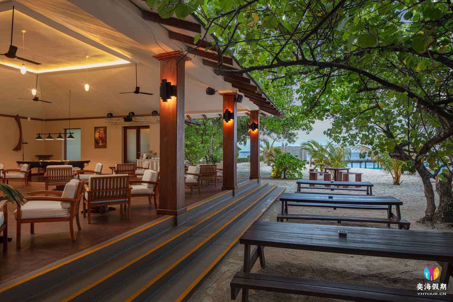 Sunset Bar-3.jpg