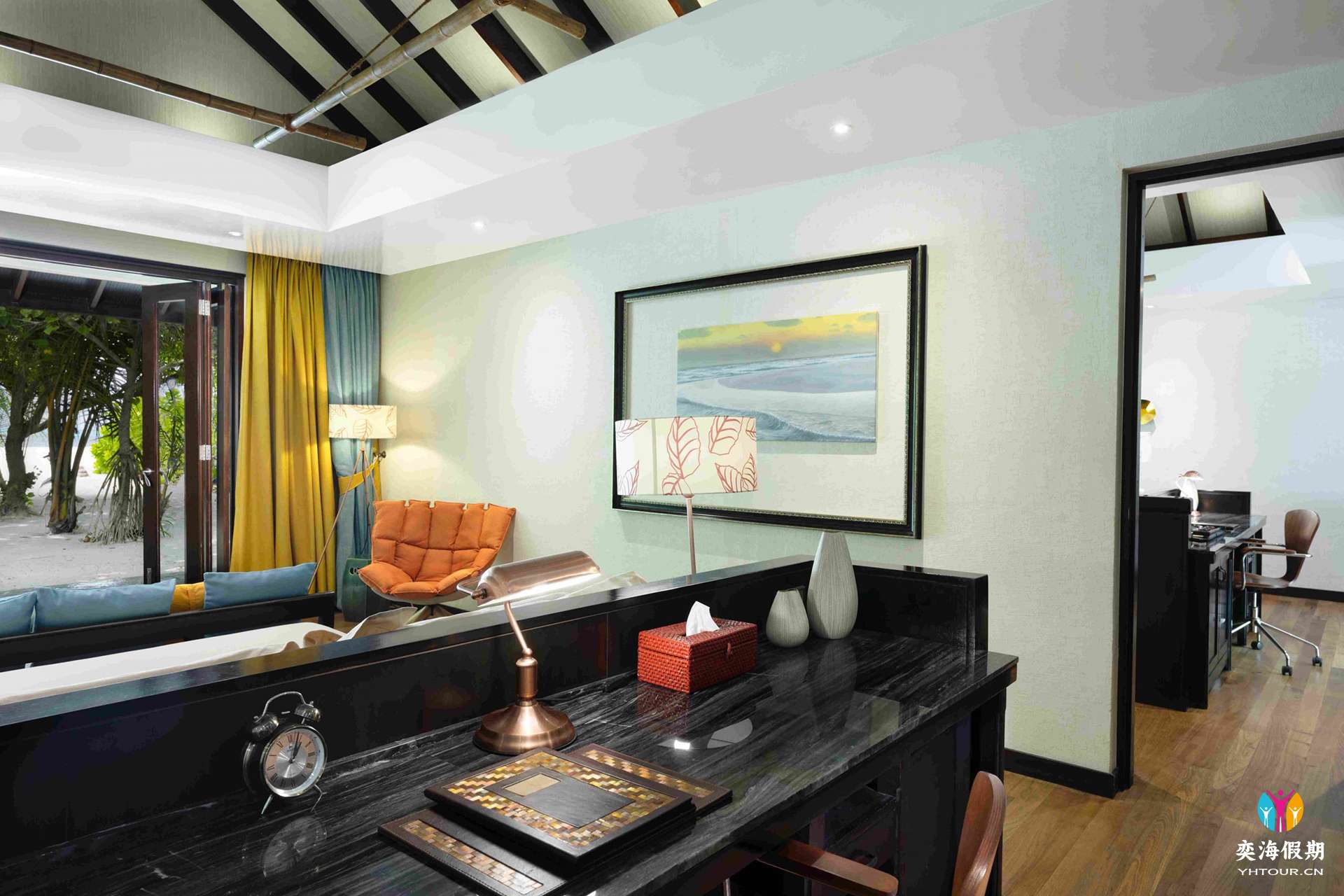 2 Bedroom Sunset Family Beach Villa5.jpg