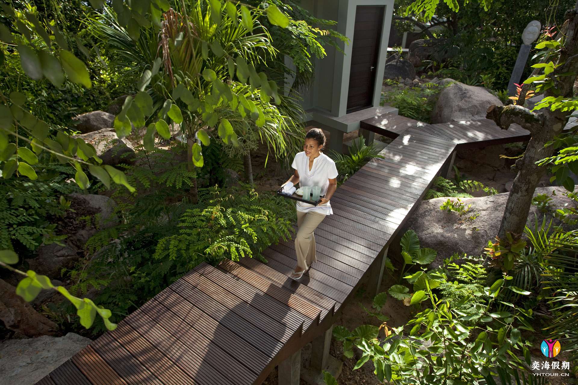 RAF - Spa - The Garden.JPG