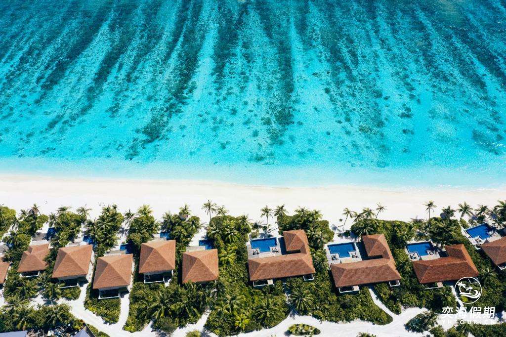 2 Bedroom Beach Suite Villa with Private Pool (4).jpg