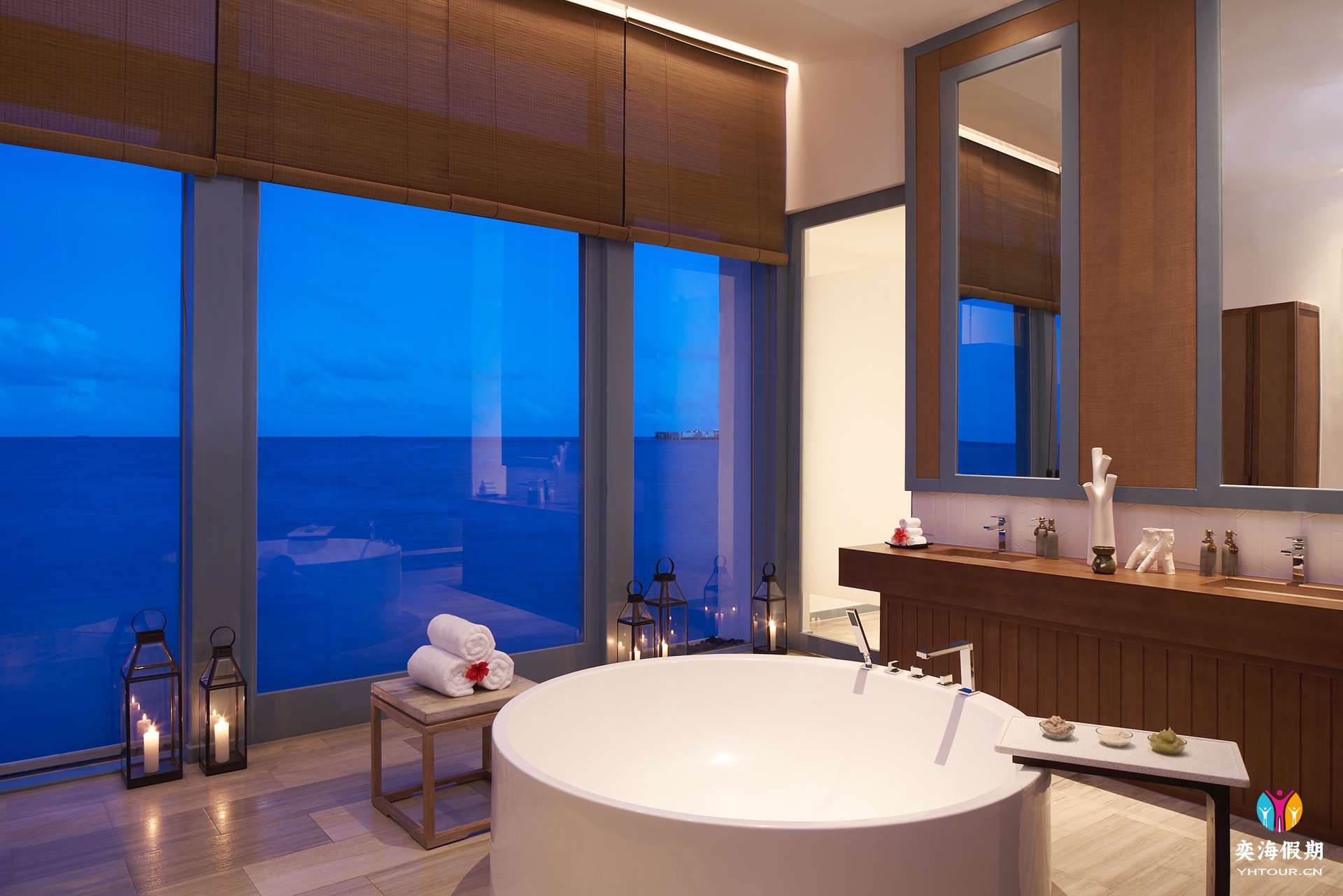 RMM Raffles Spa Bathroom.jpg