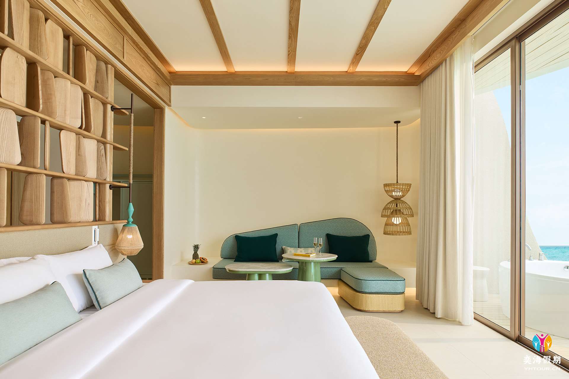 One-Bedroom Overwater Villa with Jacuzzi3.jpg