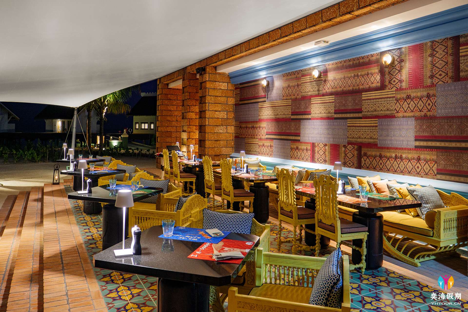 SLM-Restaurants-Mr-Tomyam-01.jpg