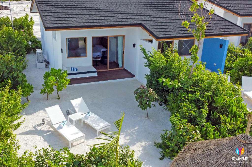 Beach Villa (2).jpg