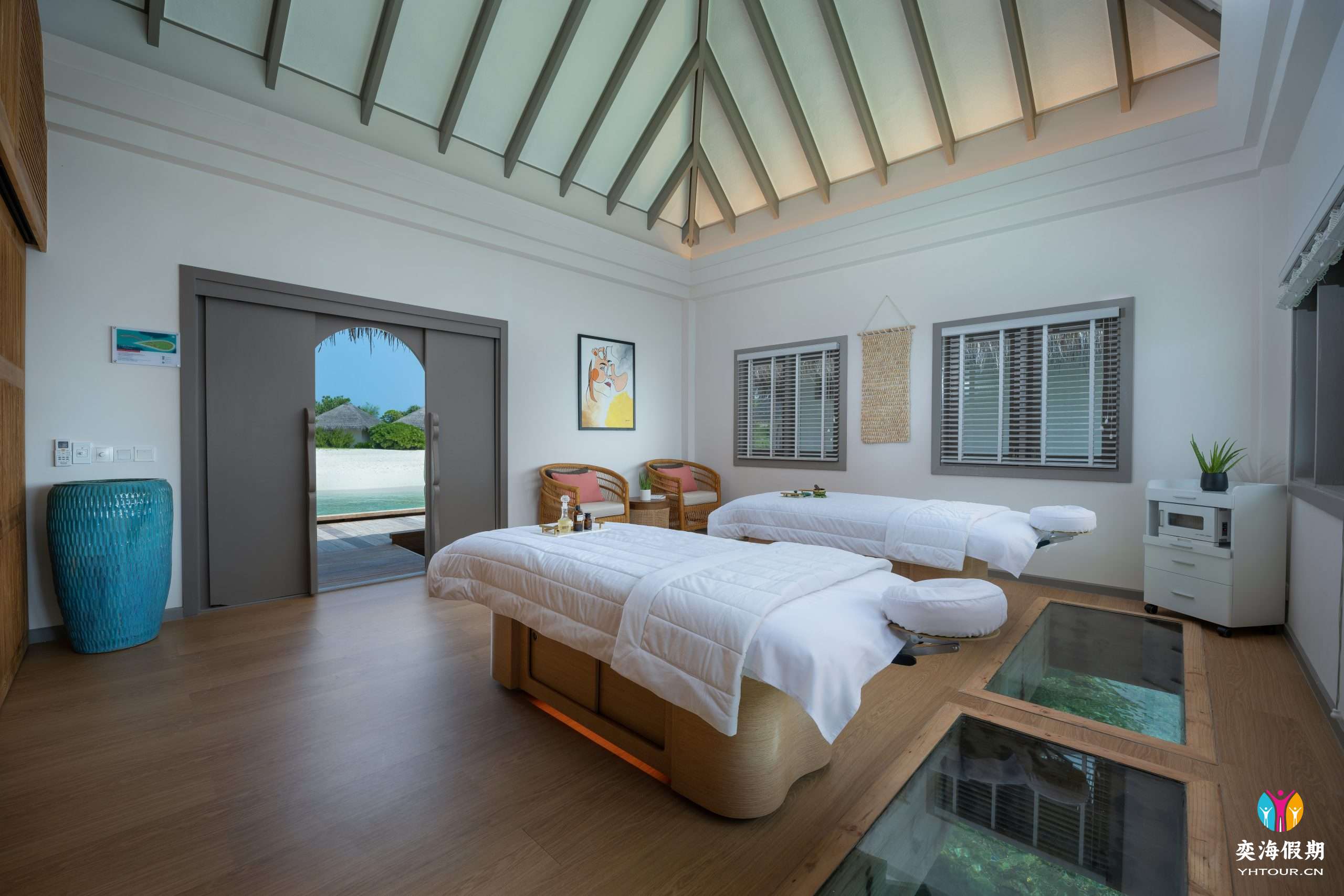 MOKSHA-Treatment-Room-scaled.jpg
