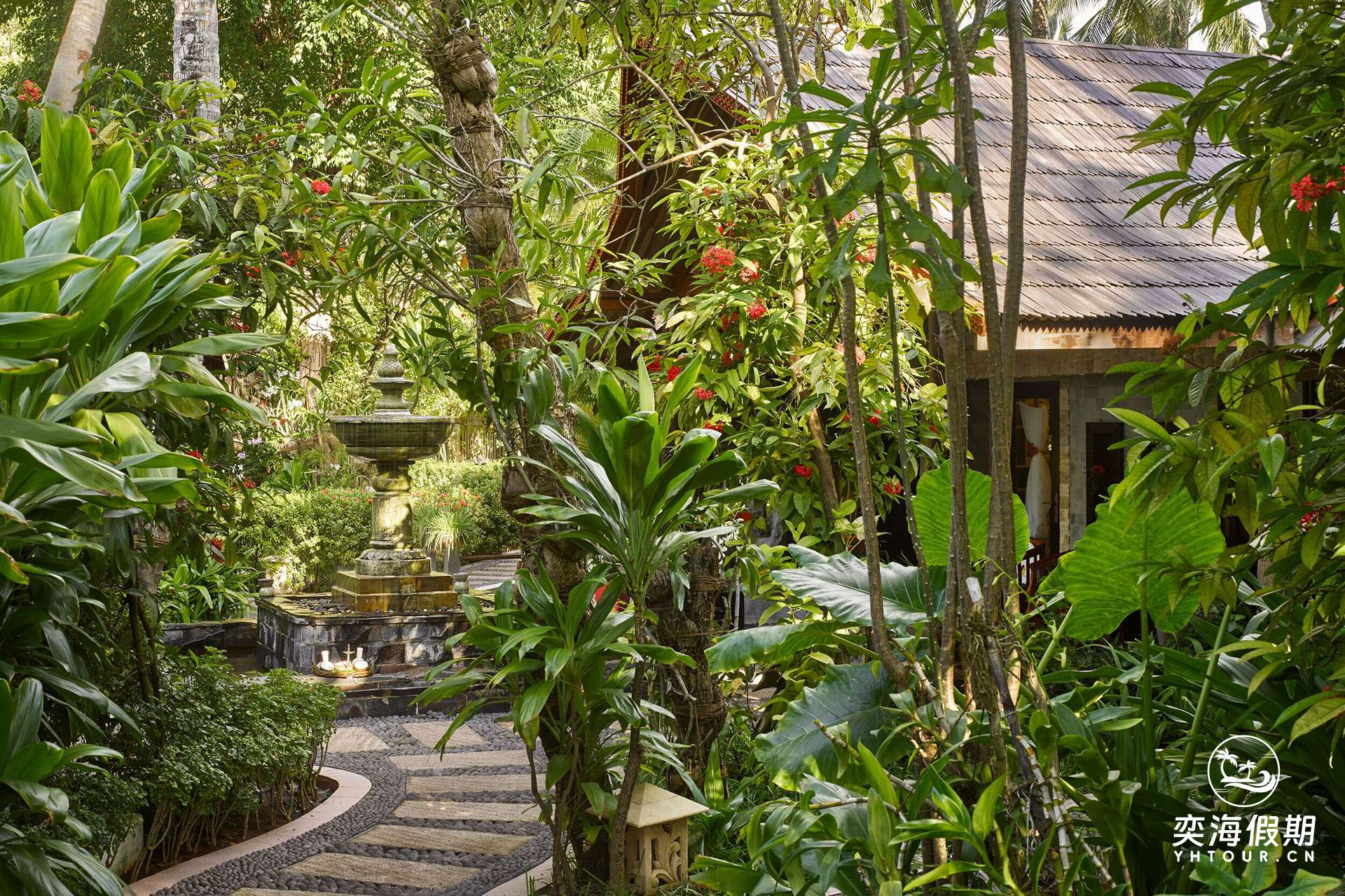 Villa Park - Araamu Spa - Fountain - Large.jpg