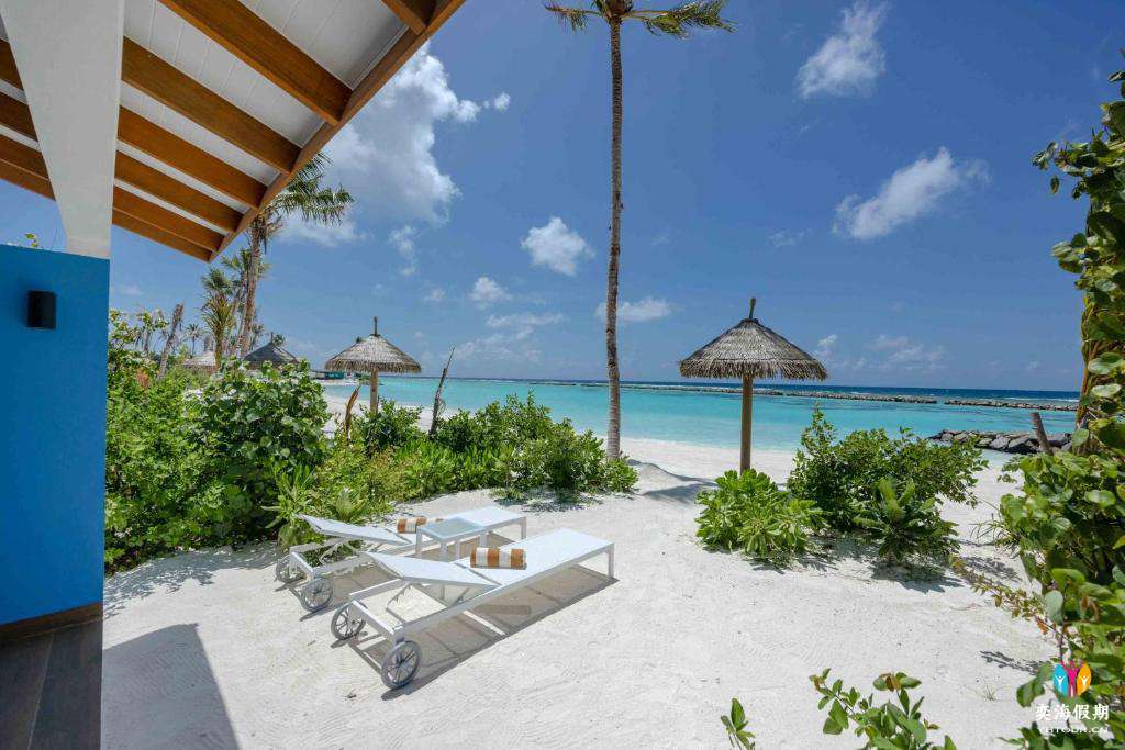 Beach Villa (1).jpg