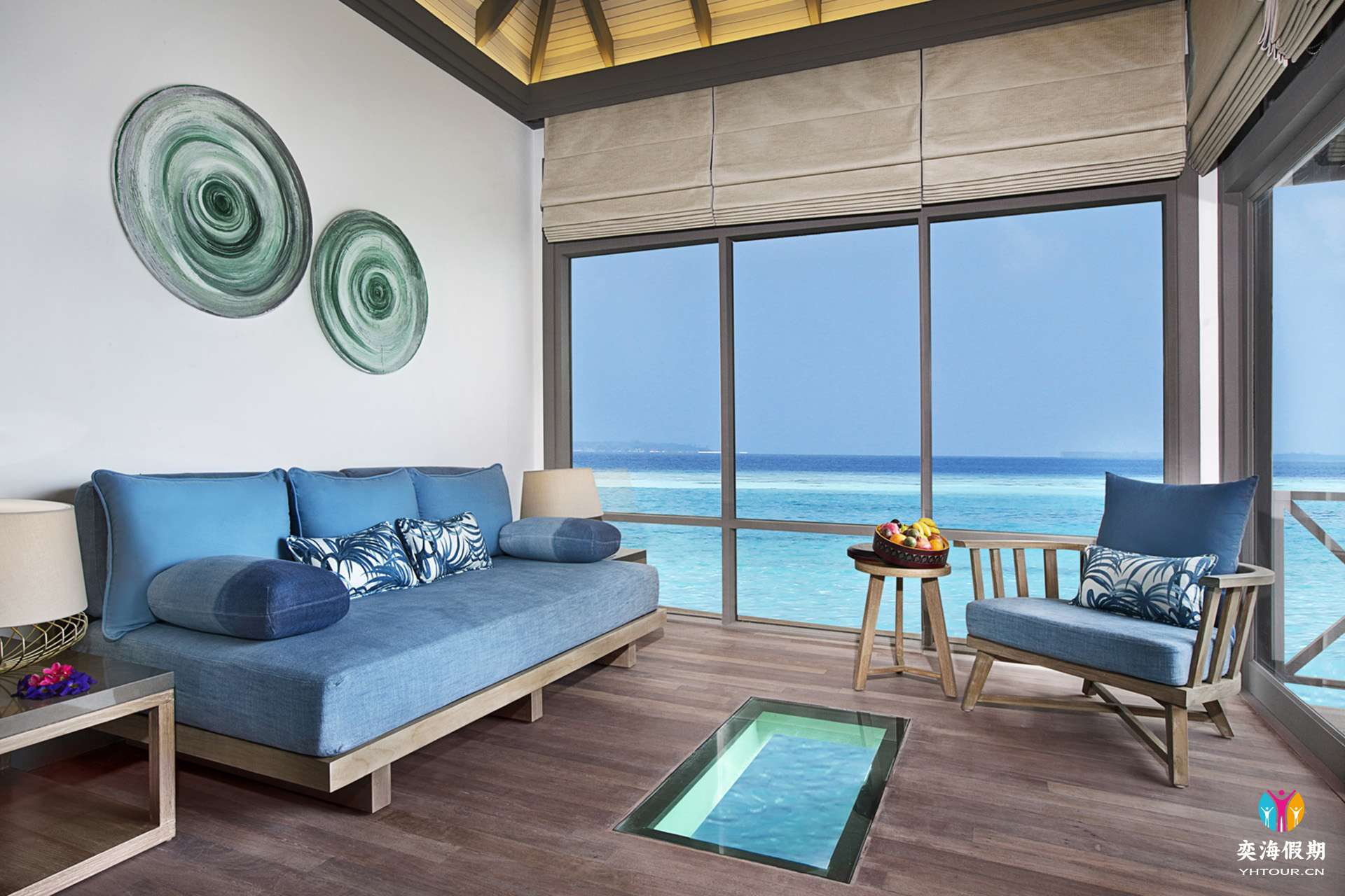 D.Sunset Water Villas with Infinity Pool.jpg