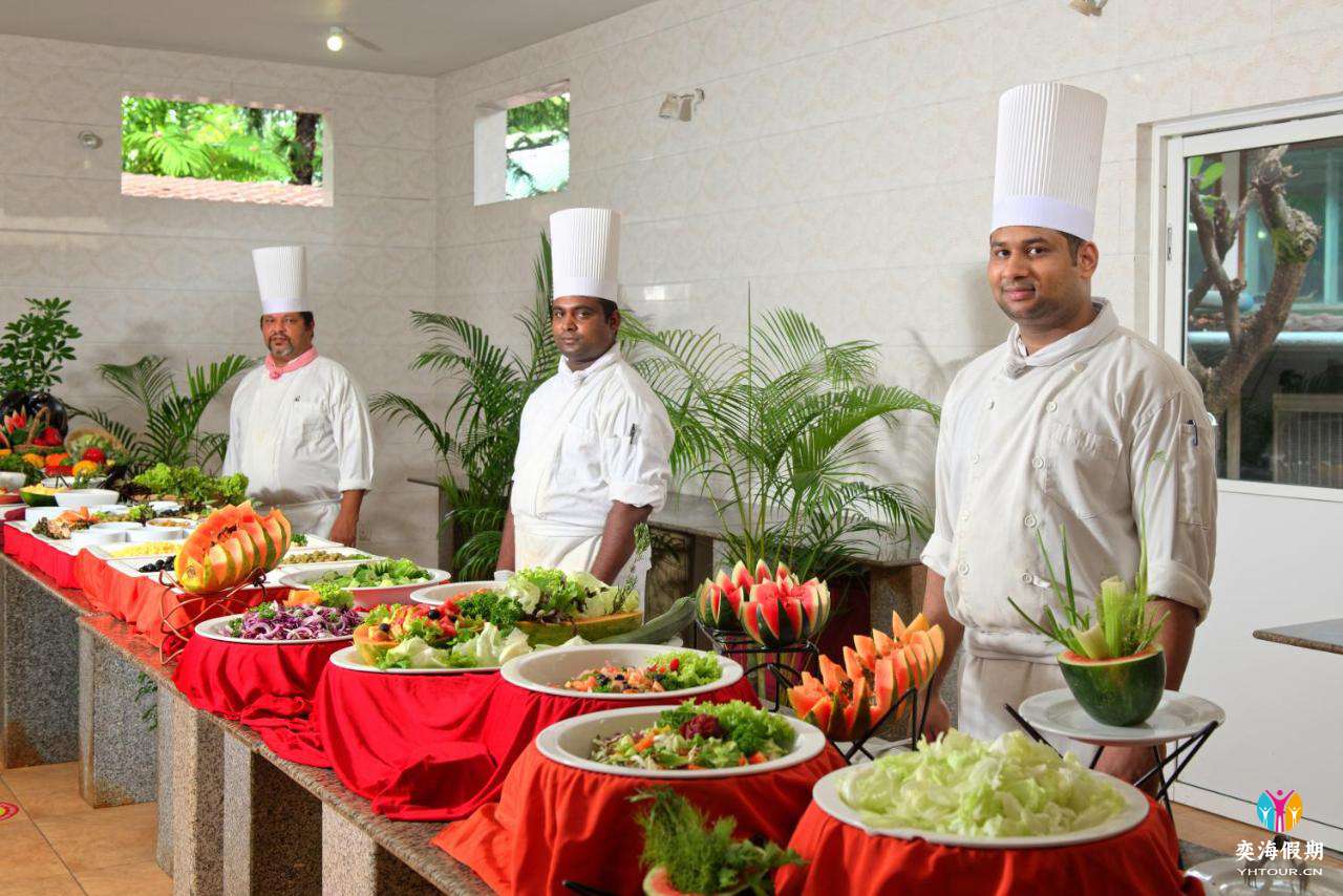 Main Restaurant3.jpg