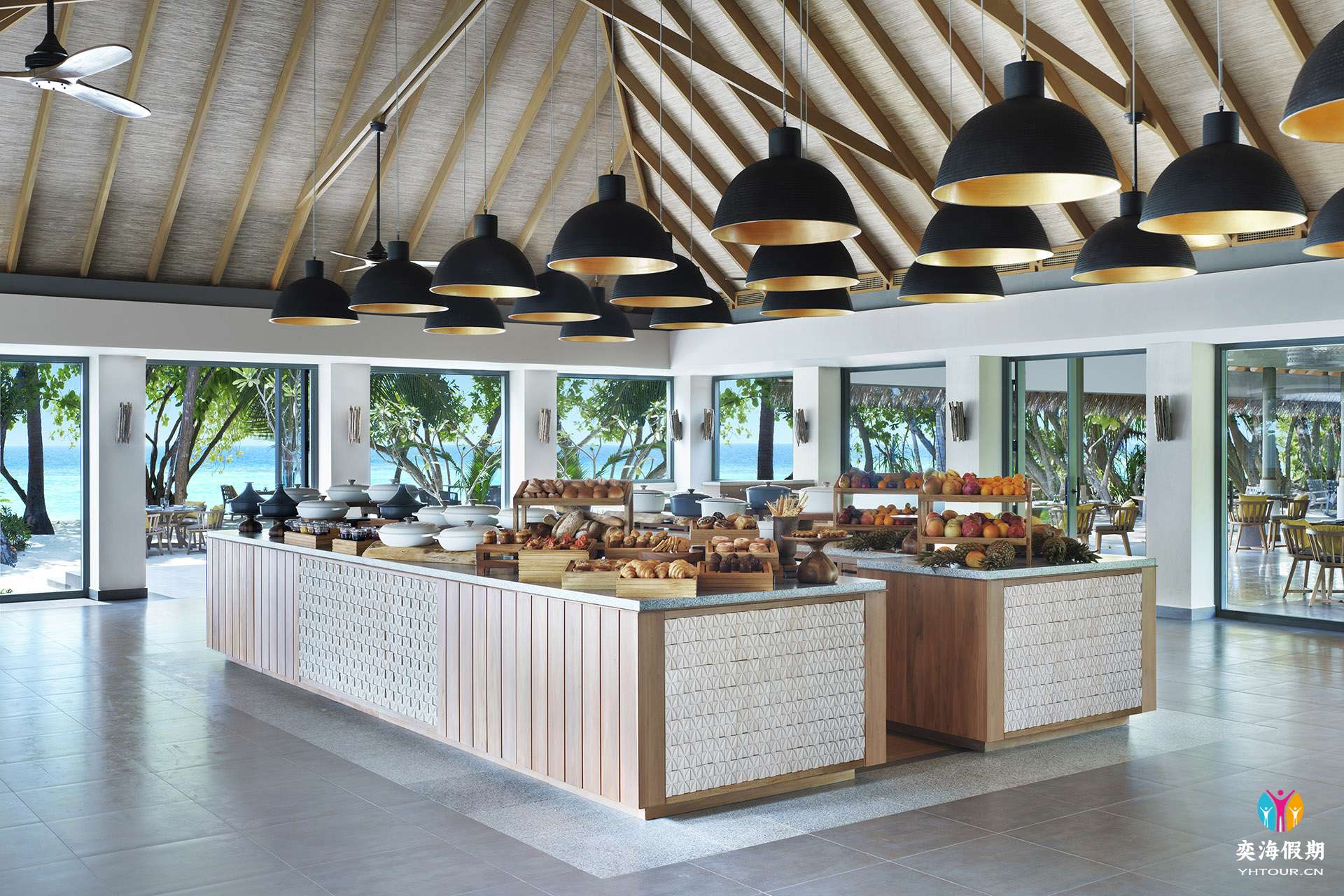 Amaany Buffet LR.jpg